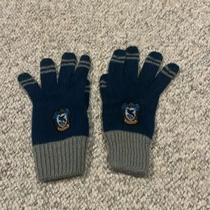Harry Potter Ravenclaw knit gloves